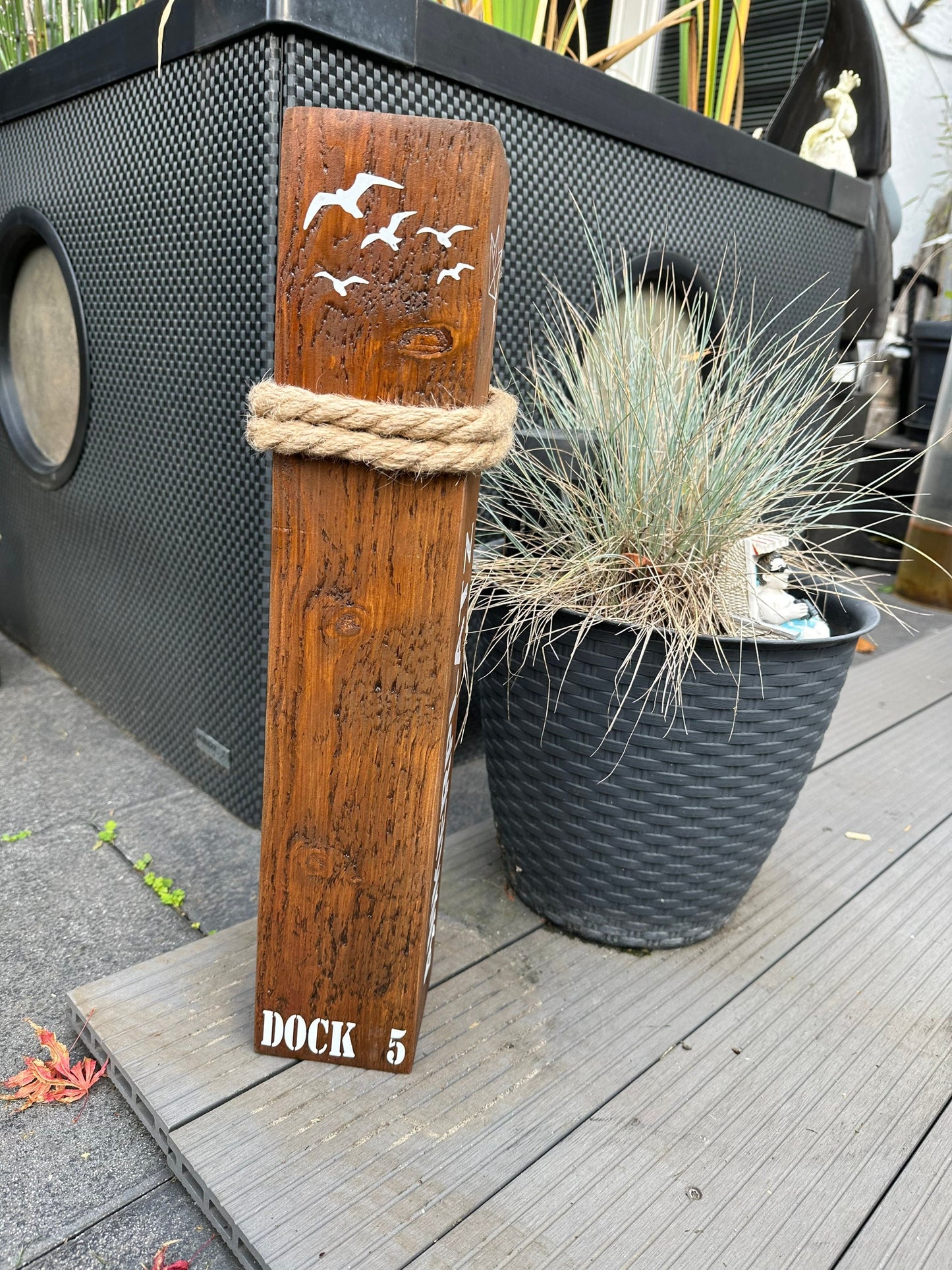 Ankerplatz Moin nußbraun Dekosäule Poller Holz Anker Stele Dalben Gartendeko maritim Heimathafen